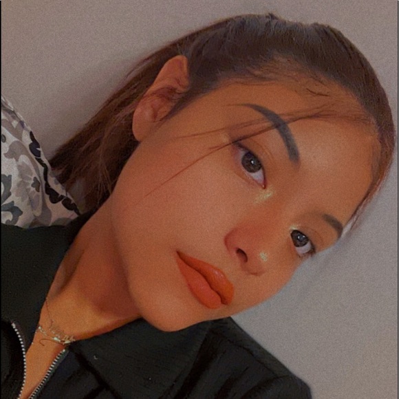 Meet your Posher, Gabriela - Picture 3 of 7